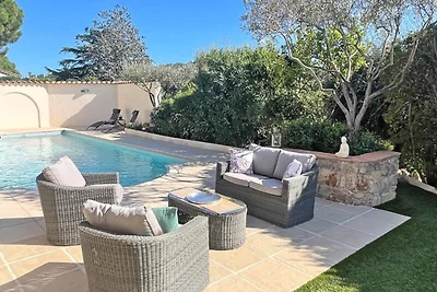 Häuser & Villen für 8 Personen