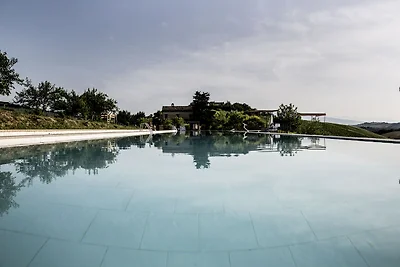 Incantevole appartamento con piscina