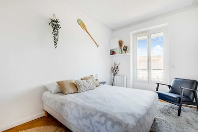 Modern appartement met 1 slaapkamer en 4 plaa...