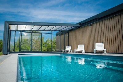 Attraktives Ferienhaus mit Pool bei Durbuy