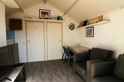 Cozy cottage with WiFi, located in Friesland