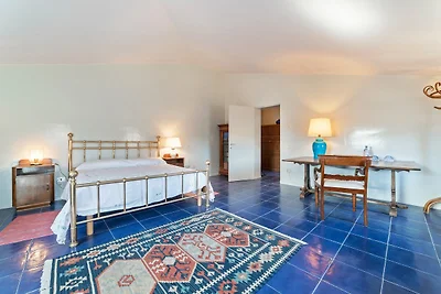 Aangenaam appartement in Pittari bij een bos