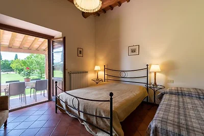 Appartamento a Laterina con piscina in comune