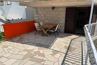 Apartments Leut - One-Bedroom Apartment with ...