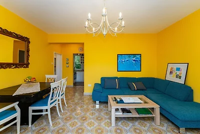 Villa con piscina a sfioro, spa