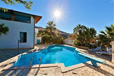 Belvilla by OYO Villa Le Palme Nove