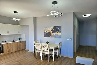 Accogliente apt con balcone privato, Saranda