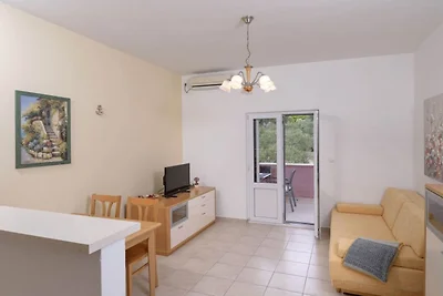 One Bedroom Apartment with Balcony 3