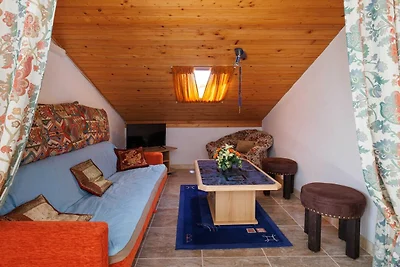Classic and Trendy Apartment with Terrace - T...