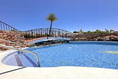 Reihenhaus in Nerja mit Meerblick & Pool