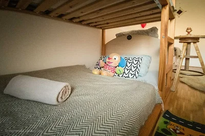 Rustic Refuge Glamping with Hot-Tub and Sauna...