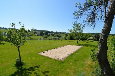 Accogliente cottage con giardino a Sainte-Ode