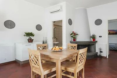 City cottage with garden and pool
