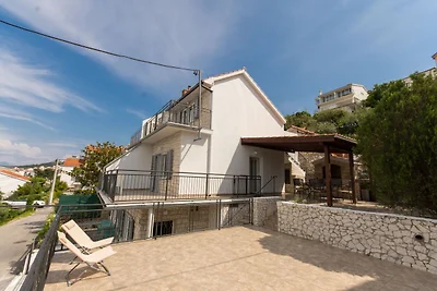 Casa vacanze caratteristica a Mastrinka con...