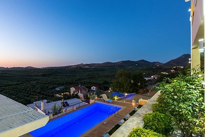 Charmante Villa in Achlades, Kreta mit privat...