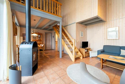 Ferienhaus mit Terrasse und Balkon