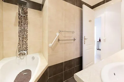 Wohnung in Antibes nahe Gravette Strand