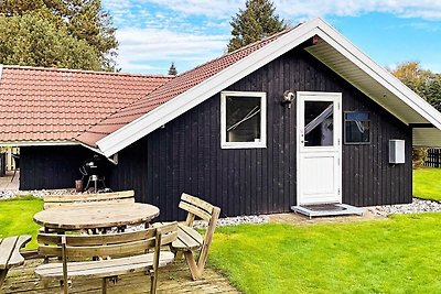 6 Personen Ferienhaus in Væggerløse-By Traum