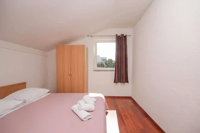 Zwei-Zimmer-Wohnung in Jezera