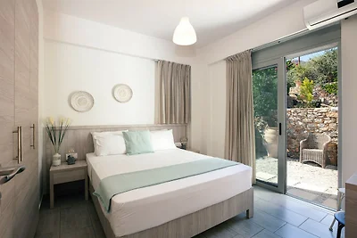 Villa in Agia Galini mit Pool und Bergblick
