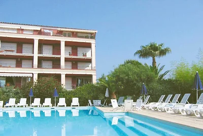 Riviera Apartment by the Beach
