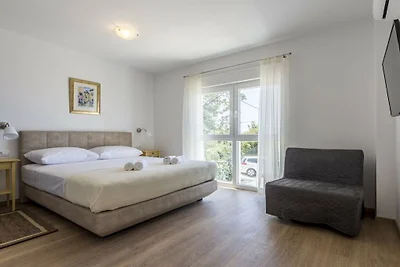 Villa in Podstrana met zwembad