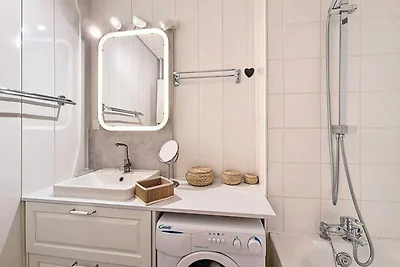 Komfortable Wohnung · Zentrale Lage · Balkon