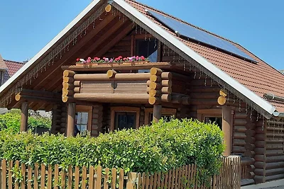 Blockhaus in Harzgerode mit Balkon.
