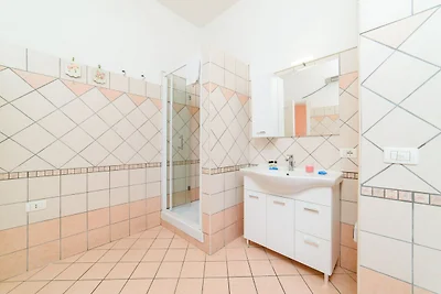 Mooi studio-appartement met één slaapkamer