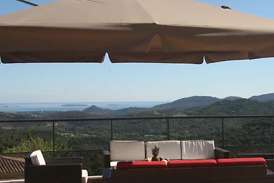 Opulenta villa a Les Adrets-de-l"Estérel