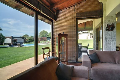 Villa in Pomer mit Pool