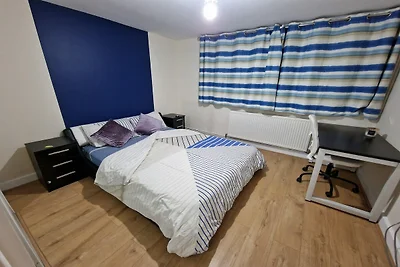 Belvilla Russel Court Hotel | Standard Triple
