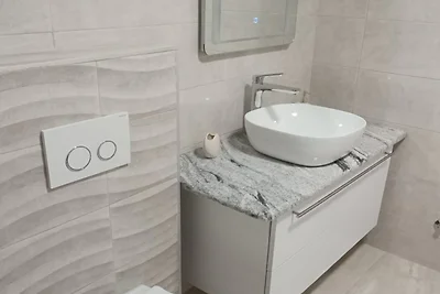 Studio Apartment with Balcony and Sea View 4a