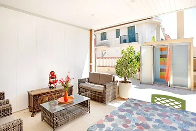 Strandapartment mit Klimaanlage und Terrasse