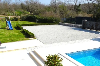 Ferienhaus in Visnjan mit Schwimmbecken