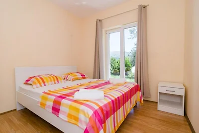 Apartments & Rooms Tapera- Comfort One-Bedroo...