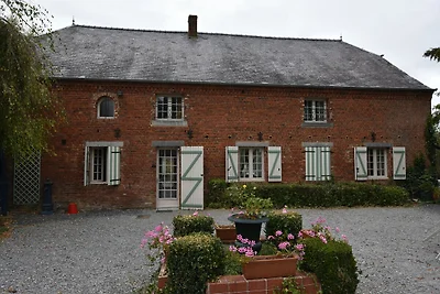 Ruhiges Cottage mit Terrasse in Englancourt