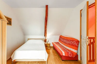 Ferienhaus mit Garten in Brainville