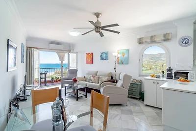 Dom w Nerja z Widokiem na Morze