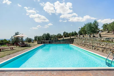 Gemütliches Ferienhaus in Capraia e Limite mi...