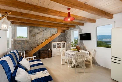 Ferienhaus in Risika mit Schwimmbecken