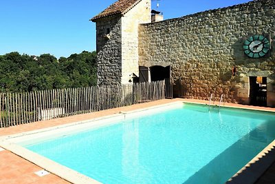 Castello con piscina e vista vicino ad Agen