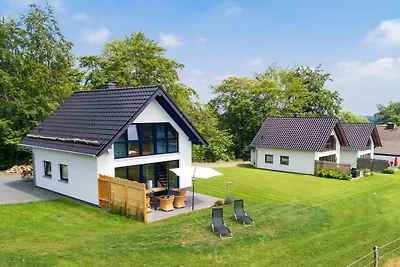 Vakantiehuis in Monschau met zwembad