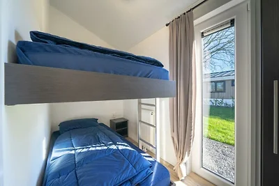 Ferienhaus in Biddinghuizen mit Terrasse