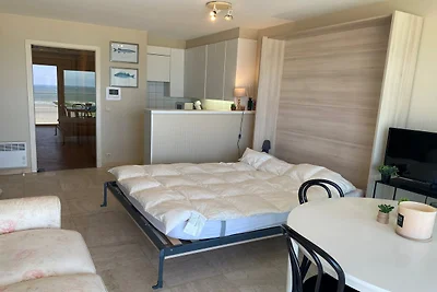 Appartamento a Nieuwpoort con la spiaggia