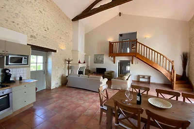 Villa in Frankreich mit Pool und Garten