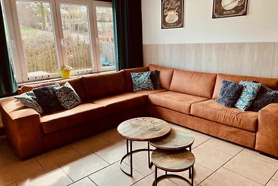 Ruim huis in Moulin du Ruy met sauna en overd...