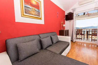 Villa Stil - Two Bedroom Apartment with Balco...