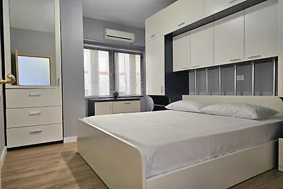 Apartment in Saranda with Stunning Sea Views