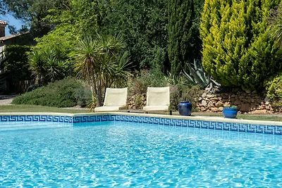 Geräumiges Ferienhaus mit privatem Pool und...
